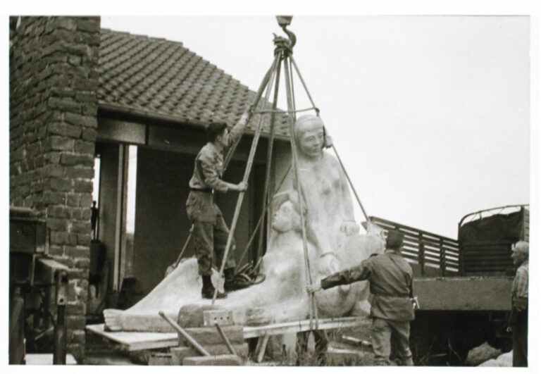 Wilhelm Hager, Skulpturen-Transport